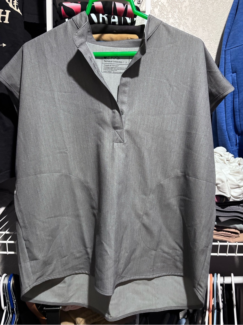 FIGS Rafaela scrub top